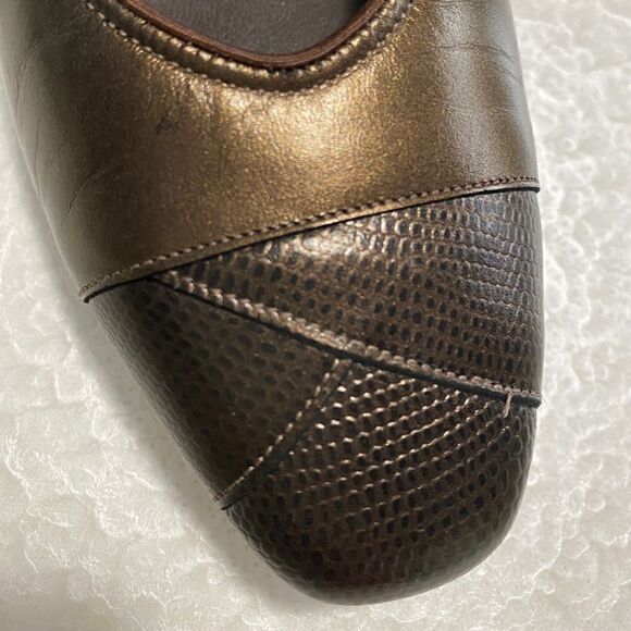 𝅺NATURALIZER Business Pumps with Low Heels and toe cap bronze Sz 6.5 - Picture 3 of 10